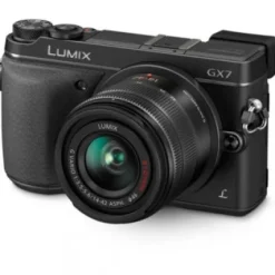 Clearance Panasonic Lumix DMC-GX7 Mirrorless Micro Four Thirds Digital Camera with 20mm f/1.7 II ASPH. Lens (Black)